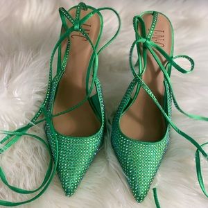 Green pointy toe Lace up heel